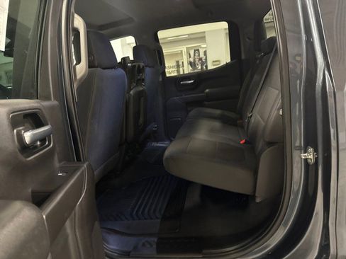 Used 2019 Chevrolet Silverado 1500 Custom w/ Custom Value Package image 23