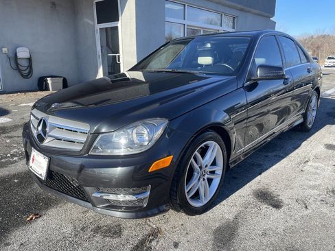 Used 2013 Mercedes-Benz C 300 C 300 Sport 4MATIC AWD 4dr Sed image 3
