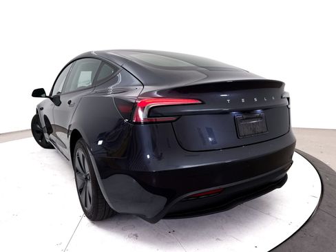 Used 2024 Tesla Model 3 Standard Range RWD image 8
