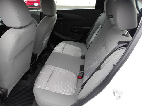 Used 2020 Chevrolet Sonic LT FWD image 10