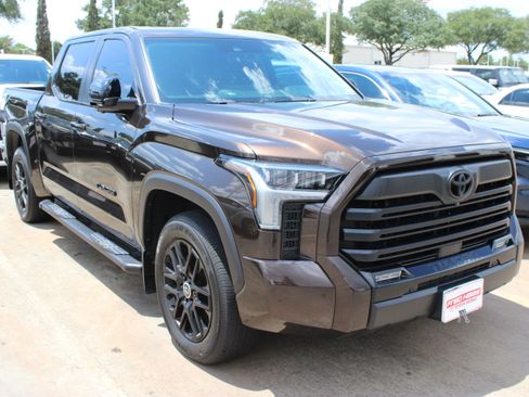 Used 2024 Toyota Tundra Limited RWD image 2