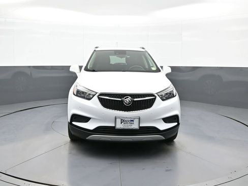Used 2021 Buick Encore Preferred w/ Safety Package II AWD/4WD image 2
