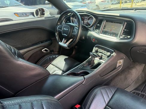 Used 2015 Dodge Challenger SRT w/ Technology Group RWD image 41