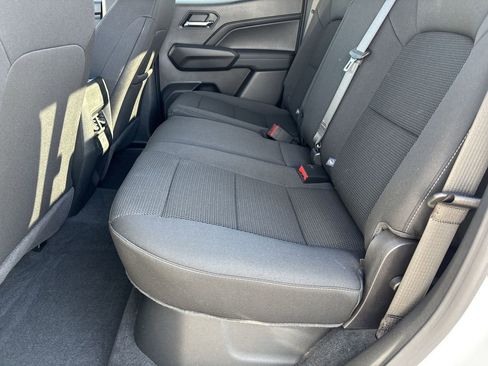 Used 2025 GMC Canyon Elevation image 25