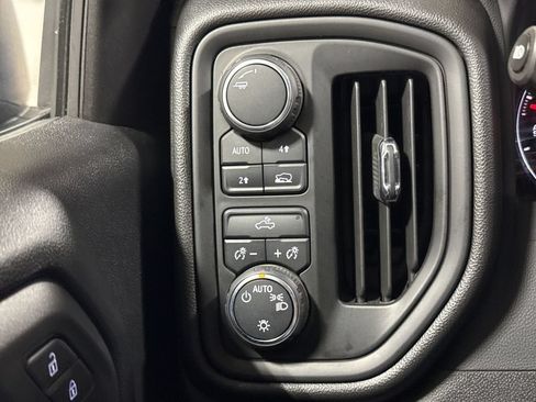 Used 2023 Chevrolet Silverado 1500 Custom AWD/4WD image 18
