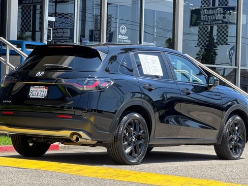 Certified 2024 Honda HR-V Sport image 4