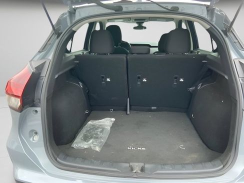 Used 2021 Nissan Kicks SV FWD image 14