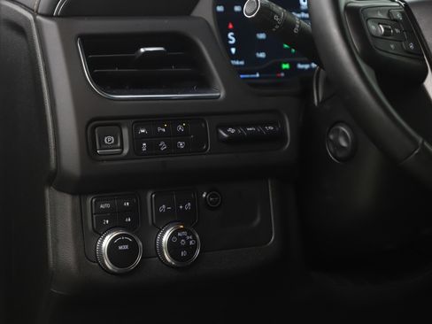 Used 2023 GMC Yukon XL AT4 w/ AT4 Premium Package image 27