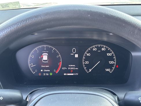 Used 2024 Honda HR-V LX image 10