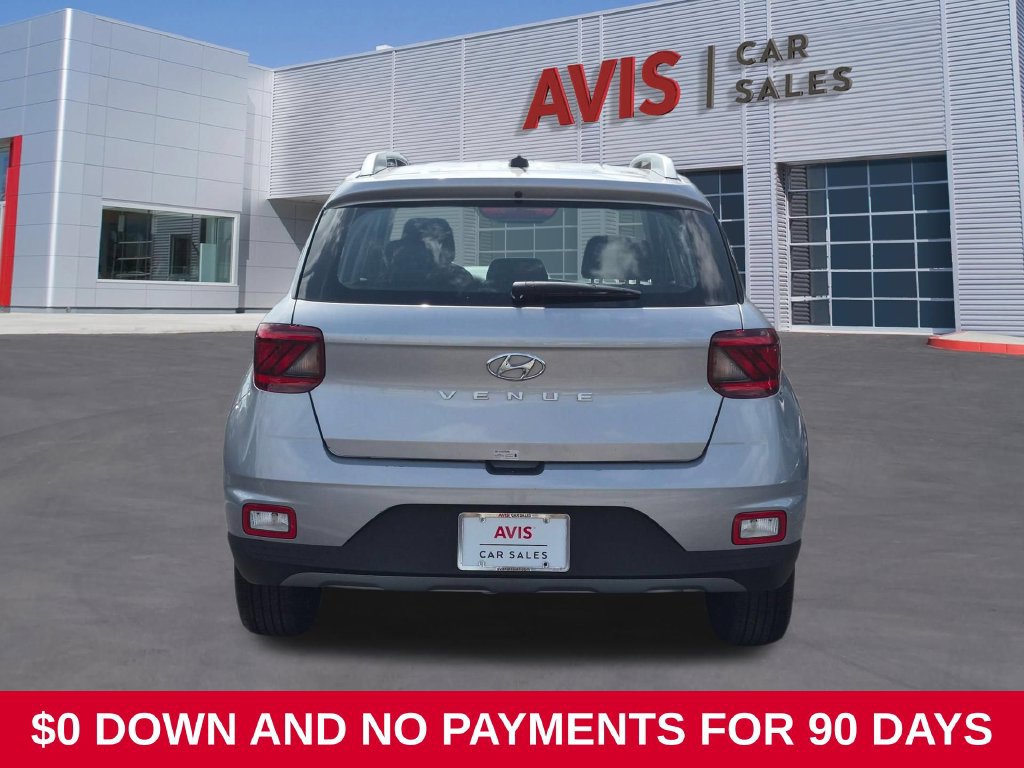 Used 2026 Hyundai Venue SEL FWD image 6