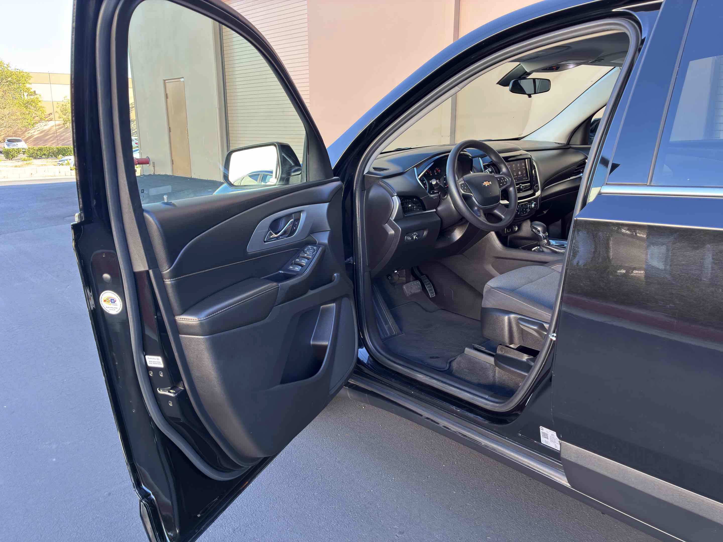 Used 2021 Chevrolet Traverse LS w/ LPO, Black Accent Package FWD image 36