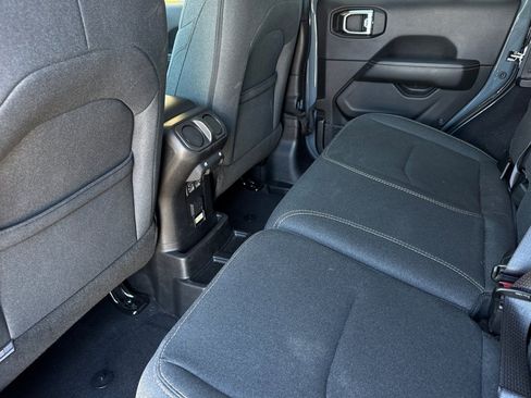 Used 2025 Jeep Wrangler Unlimited Sahara AWD/4WD image 14