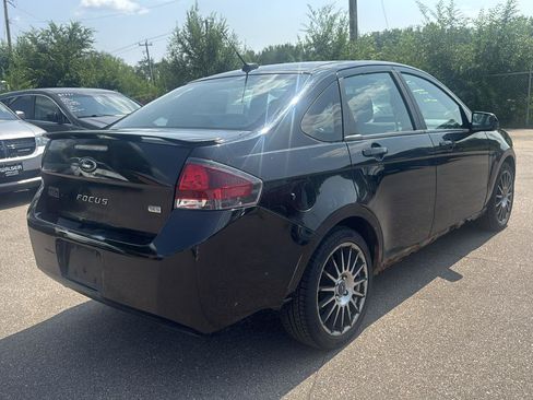 Used 2011 Ford Focus SES w/ 401A Rapid Spec Order Code FWD image 5