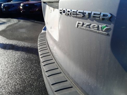 Used 2016 Subaru Forester 2.5i Premium w/ All-Weather Package image 40