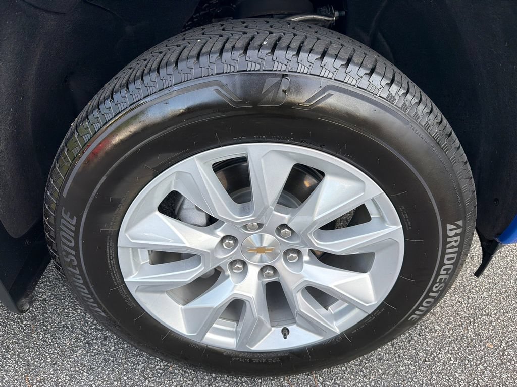 Used 2025 Chevrolet Silverado 1500 Custom RWD image 12