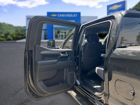Used 2022 Chevrolet Silverado 1500 RST w/ Convenience Package II AWD/4WD image 30