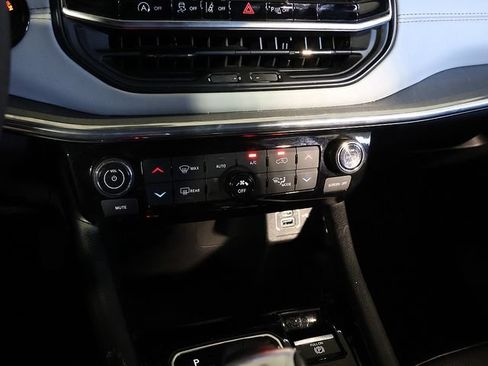 Used 2023 Jeep Compass Limited w/ Elite Group AWD/4WD image 21