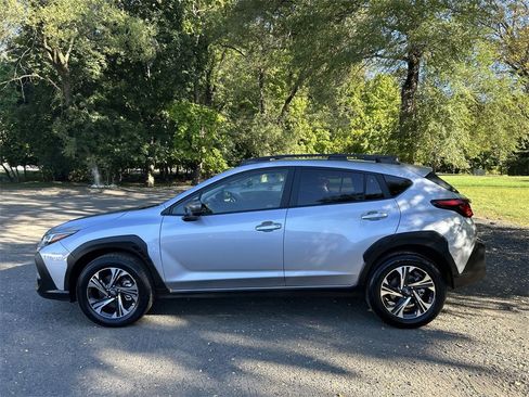 Certified 2025 Subaru Crosstrek 2.0i Premium image 5