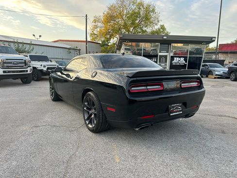 Used 2022 Dodge Challenger R/T Scat Pack image 3