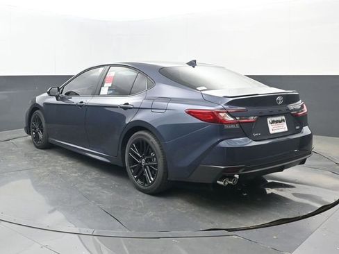 New 2026 Toyota Camry SE image 3