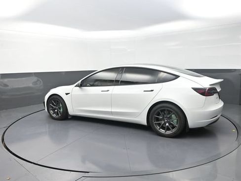 Used 2022 Tesla Model 3 Long Range AWD/4WD image 46