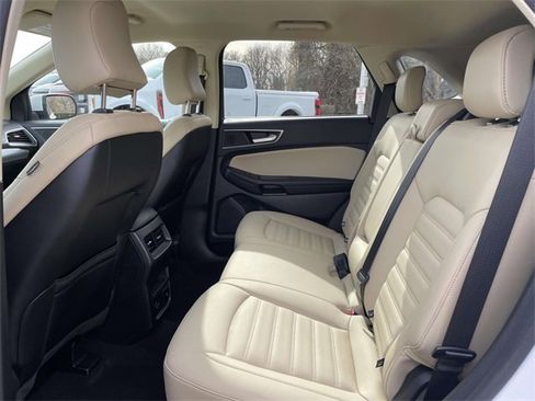 Used 2021 Ford Edge SEL w/ Convenience Package image 29