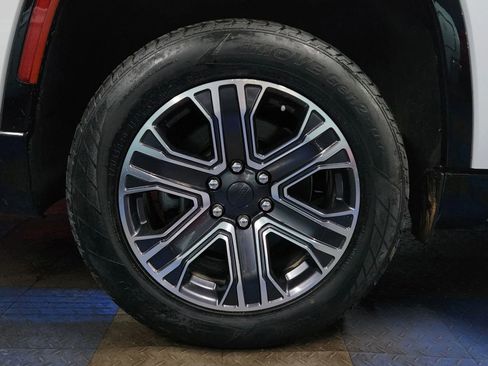 Used 2023 Jeep Wagoneer L Series II image 89