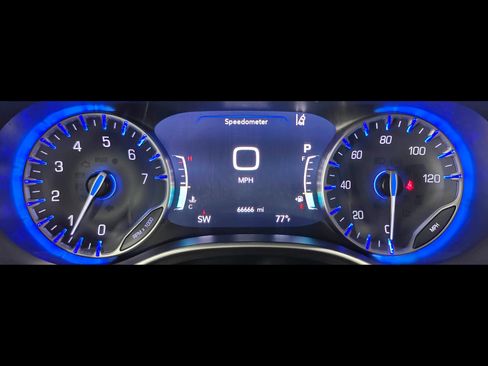 Used 2024 Chrysler Pacifica Touring-L FWD image 60