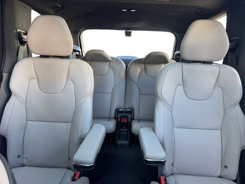 New 2026 Volvo XC90 T8 Ultra w/ Protection Package Premier AWD/4WD image 24