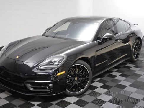 Used 2023 Porsche Panamera Platinum Edition RWD image 2