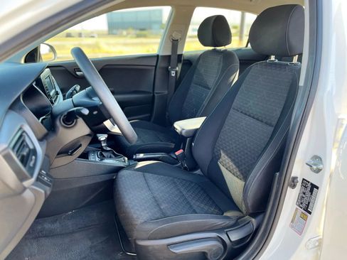 Used 2018 Kia Rio S image 11