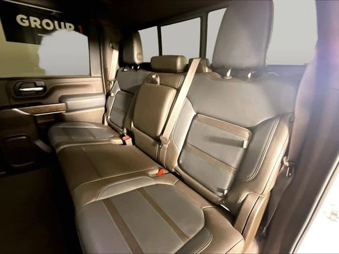 Used 2022 GMC Sierra 2500 Denali w/ Denali Ultimate Package AWD/4WD image 19