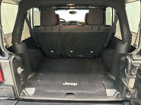 Used 2017 Jeep Wrangler Unlimited Sport w/ Quick Order Package 24S AWD/4WD image 22