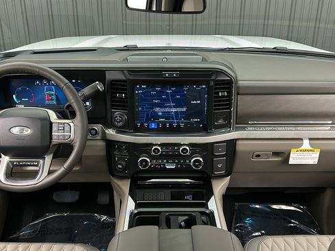 Used 2026 Ford F450 Platinum w/ Platinum Plus Package image 41