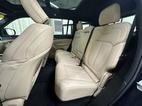 Used 2023 Jeep Grand Cherokee 4WD 4xe image 22