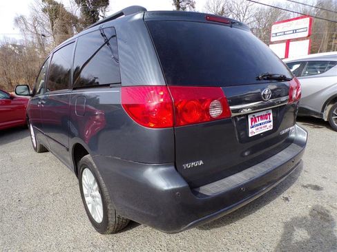 Used 2008 Toyota Sienna XLE Limited image 6