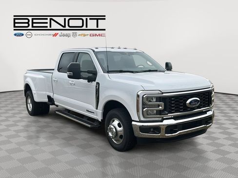New 2026 Ford F350 Lariat image 3