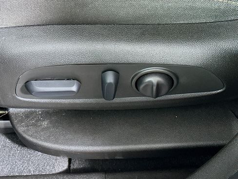Used 2022 Chevrolet Equinox LT FWD image 13