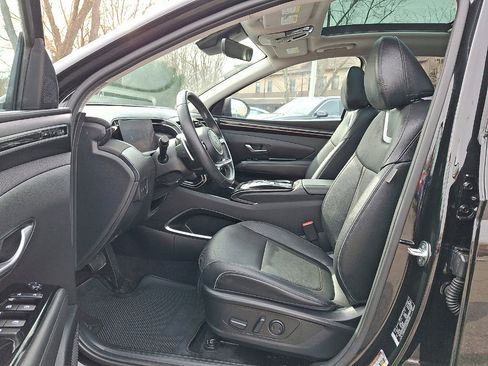 Used 2023 Hyundai Tucson Limited image 32