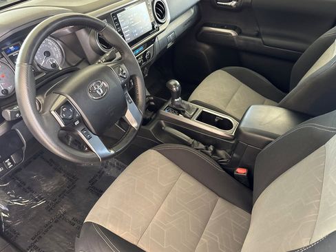 Used 2023 Toyota Tacoma TRD Off-Road AWD/4WD image 11