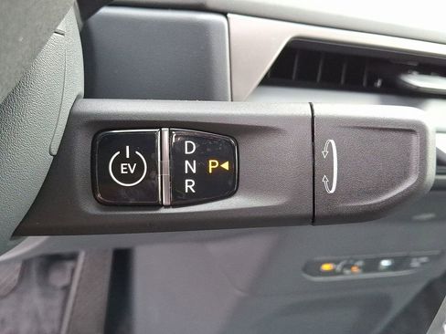 New 2026 Kia EV9 Wind image 8