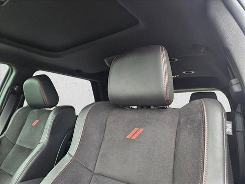 Used 2025 Dodge Durango GT AWD/4WD image 12
