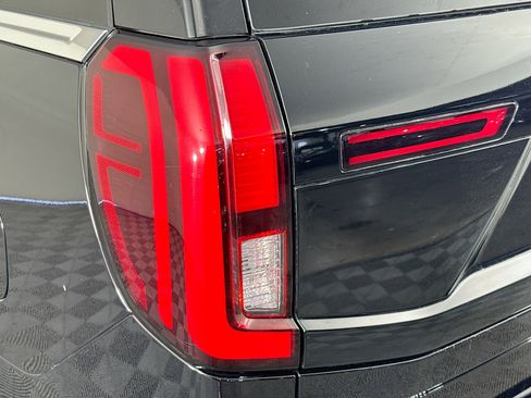 Used 2025 Ford Expedition Platinum AWD/4WD image 35
