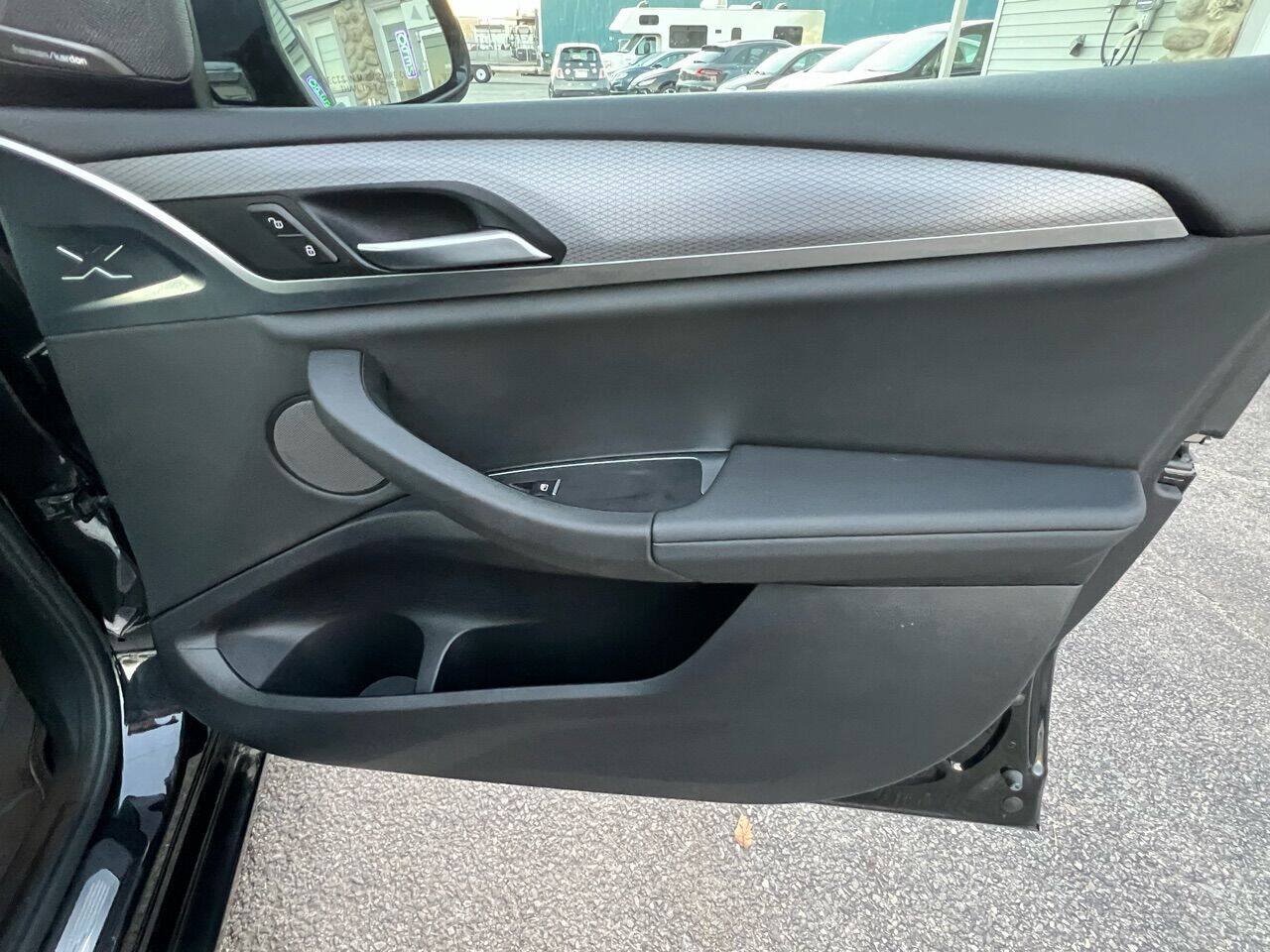 Used 2019 BMW X3 xDrive30i w/ M Sport Package 2 AWD/4WD image 27