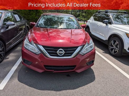 Used 2017 Nissan Altima 2.5 S FWD image 2