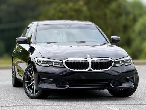 Used 2019 BMW 330i Sedan RWD image 4