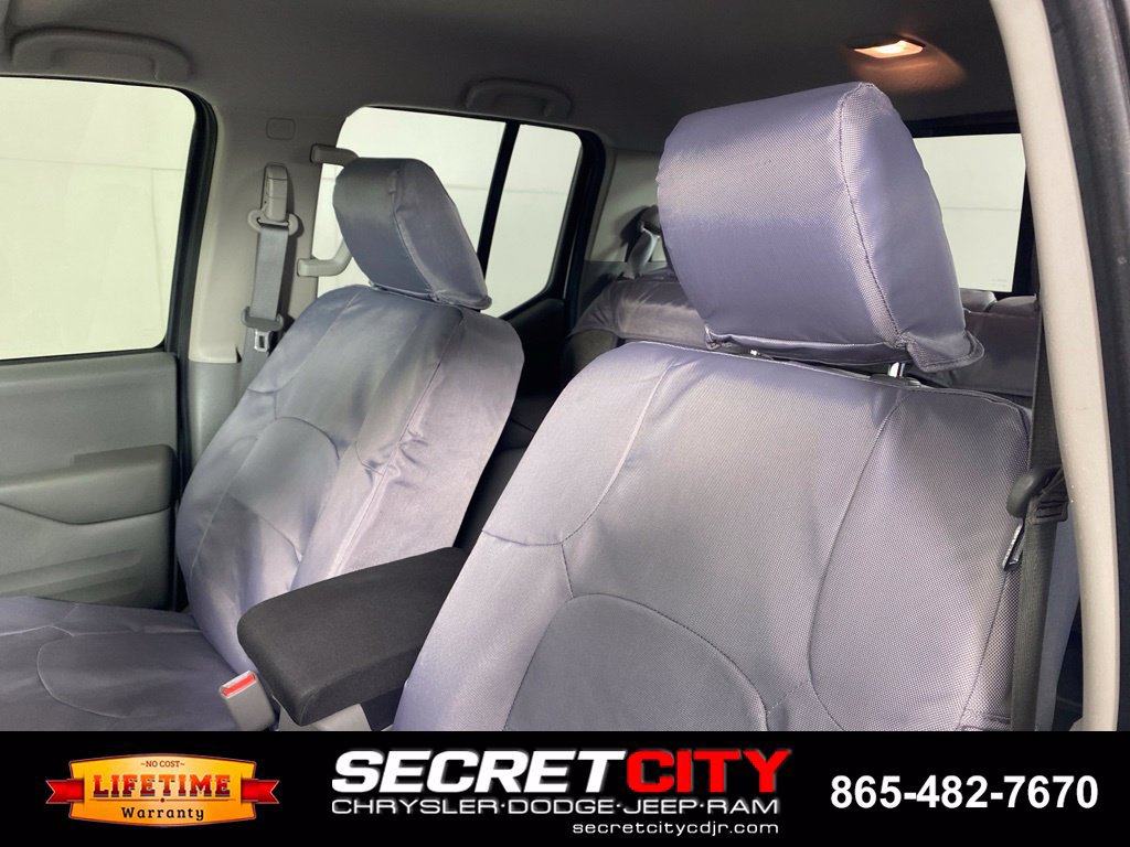 Used 2021 Nissan Frontier SV w/ Midnight Edition Floor Mats RWD image 10