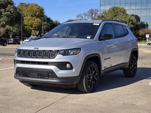 New 2026 Jeep Compass Latitude image 2