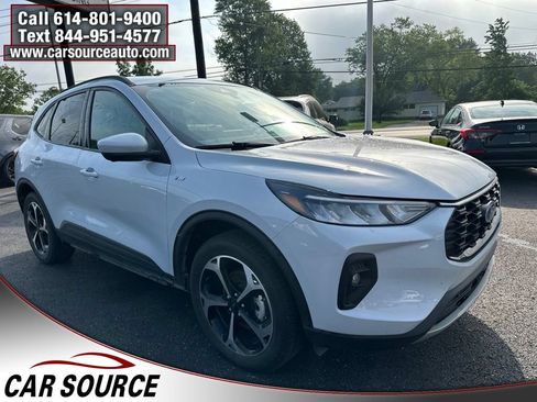 Used 2025 Ford Escape ST-Line Select w/ Tech Pack #2 AWD/4WD image 11