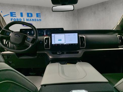 Used 2025 Ford Expedition Max Active image 21